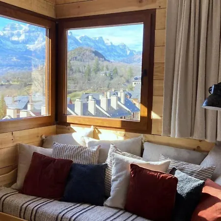 Vistas A Pie De Pistas Y Wifi *