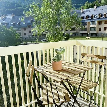 Vistas A Pie De Pistas Y Wifi Apartment